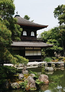 Stage de printemps 2 : Art floral et jardin japonais. Du 15 au 19 avril 2019 pour les enfants de 3 à 5 ans, à Soignies